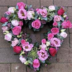 Florist Choice Loose Open Wreath